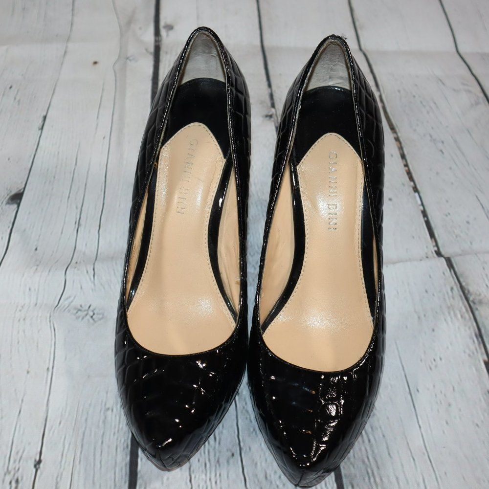 Sold Gianni Bini Black Leather Heels with a Croc Embossed Look
